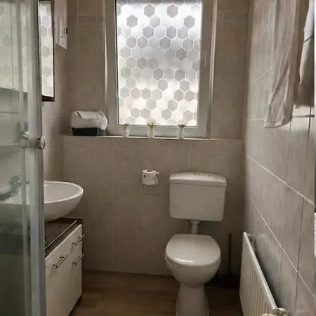 Dadi Apartment *